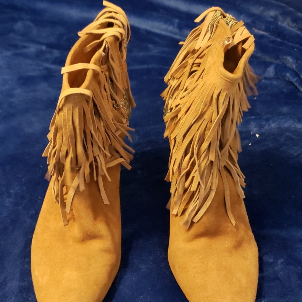 Sexy Suede Fringed Tan Boots with Chains